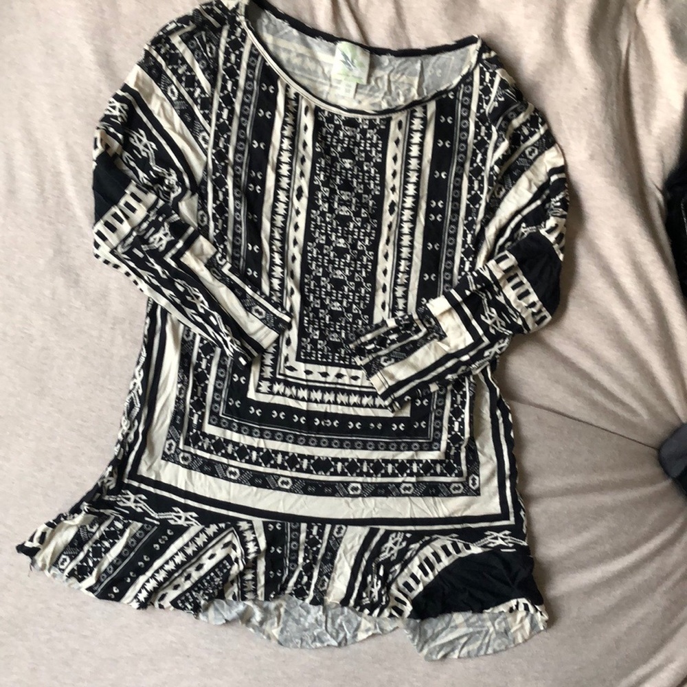 Anthropologie very soft patterned top